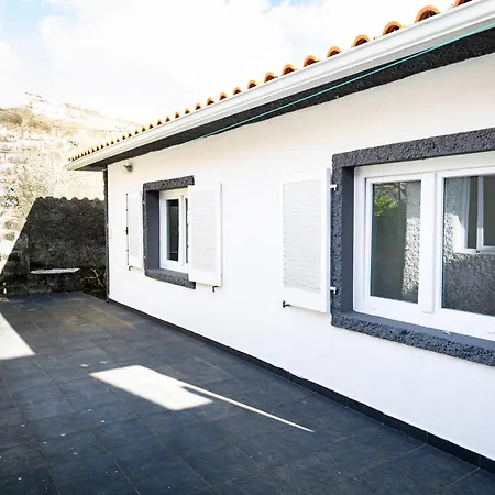 Сasa de vacaciones Casa Dos Santos *